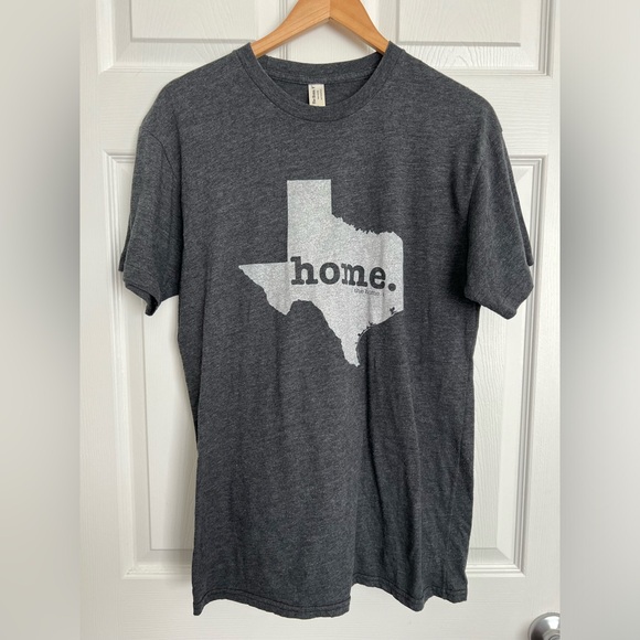 Size medium TEXAS The Home T soft heather gray short sleeve Tshirt. - Picture 1 of 3